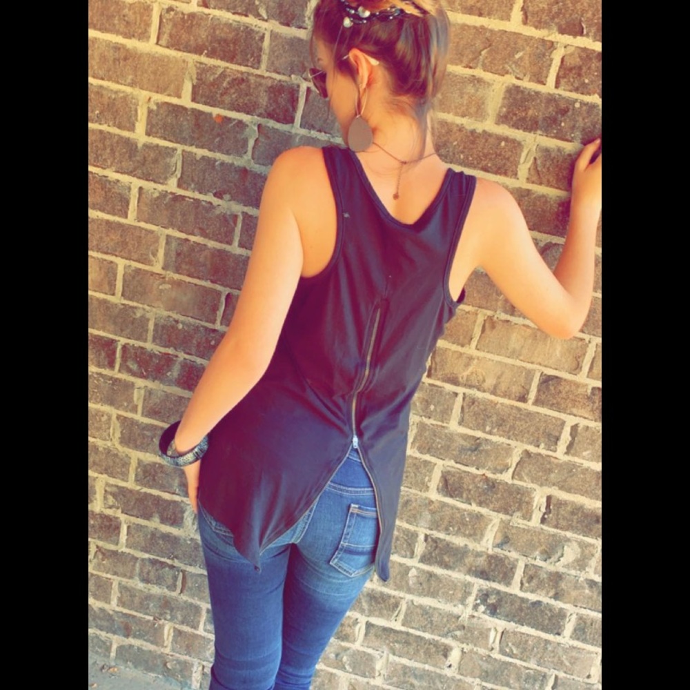 Trendy Tank - Picture 2 of 14